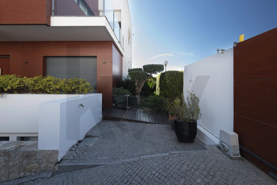 Moradia T4 para Venda em Carcavelos e Parede Foto 8