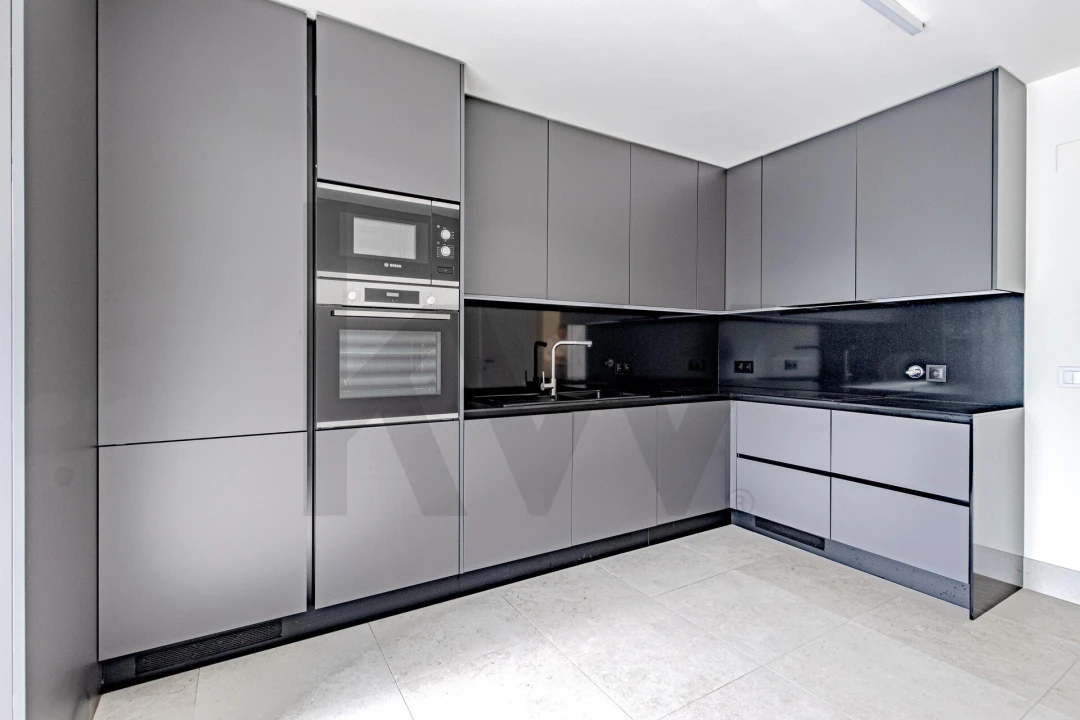 Apartamento T3 para Arrendamento em Areeiro Foto 12