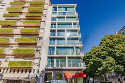 Apartamento T3 para Arrendamento em Areeiro