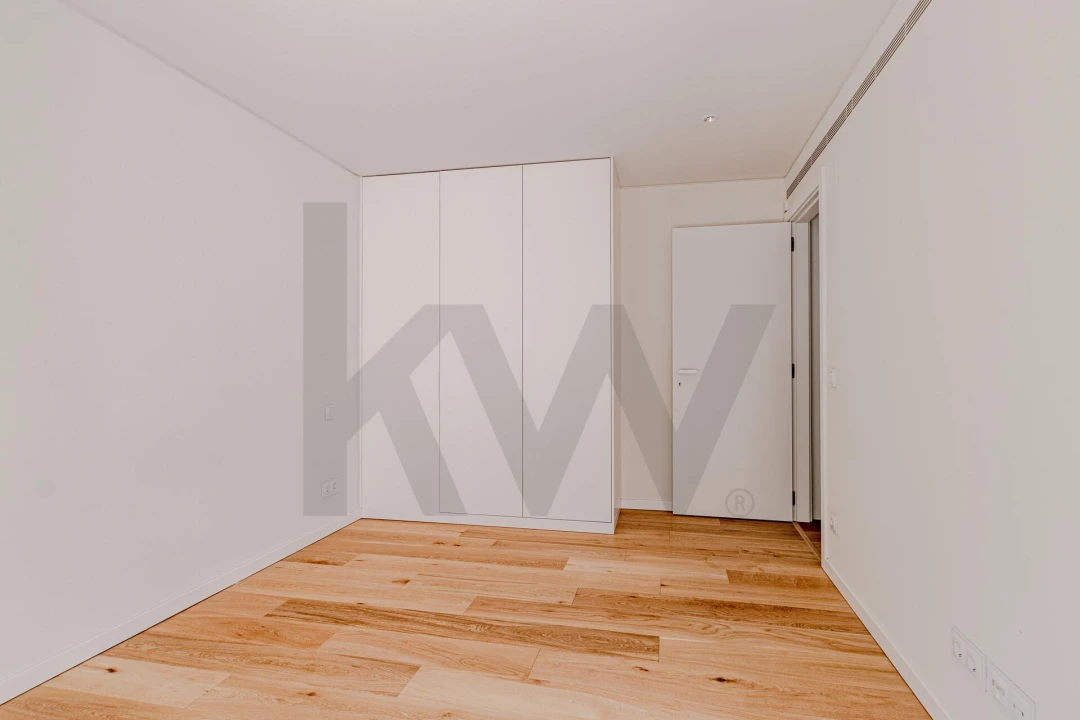 Apartamento T3 para Arrendamento em Areeiro Foto 35