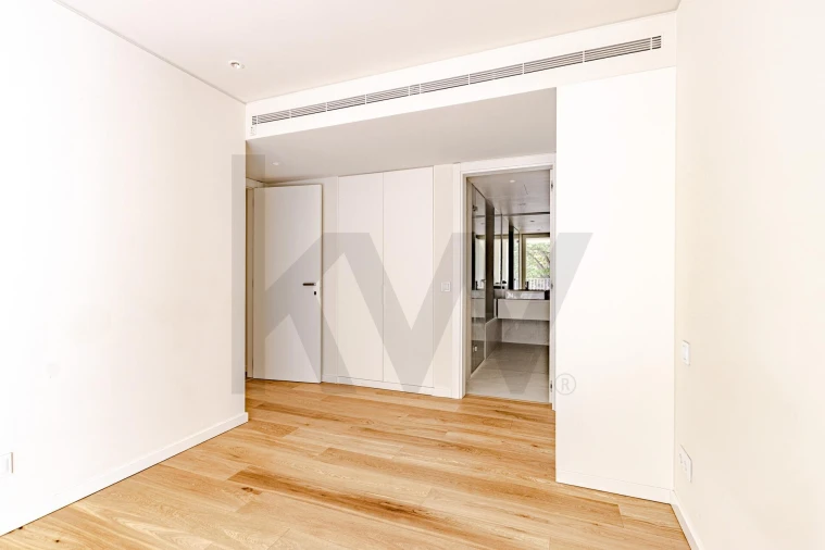 Apartamento T3 para Arrendamento em Areeiro Foto 24