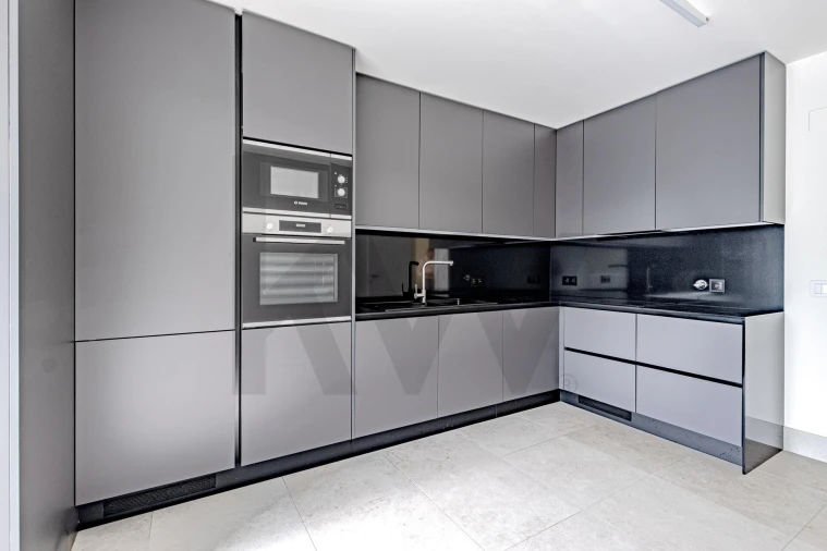 Apartamento T3 para Arrendamento em Areeiro Foto 12