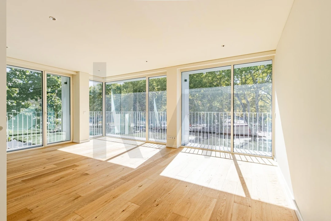 Apartamento T3 para Arrendamento em Areeiro Foto 19