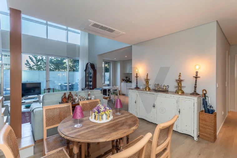 Apartamento T3 para Venda em Algés, Linda-A-Velha e Cruz Quebrada-Dafundo Foto 17