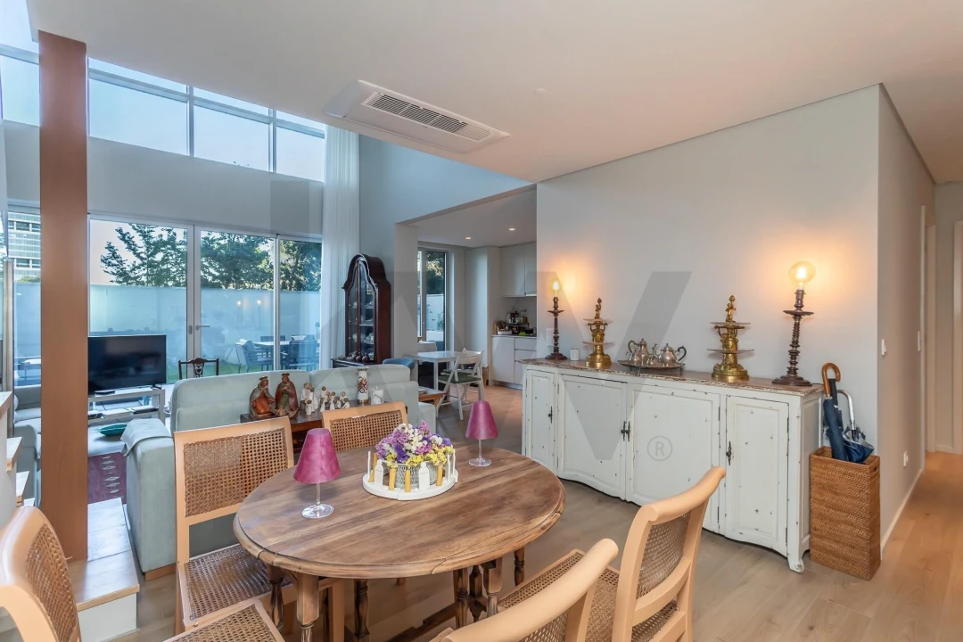 Apartamento T3 para Venda em Algés, Linda-A-Velha e Cruz Quebrada-Dafundo Foto 17