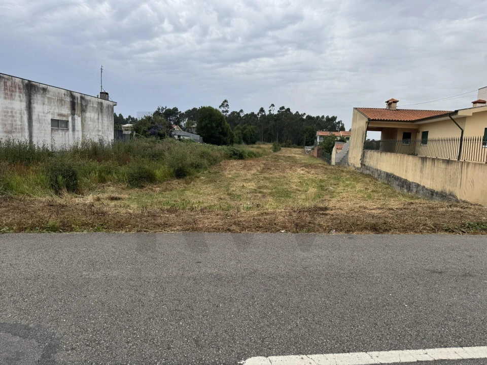 Terreno para Venda em Maceda Foto 1