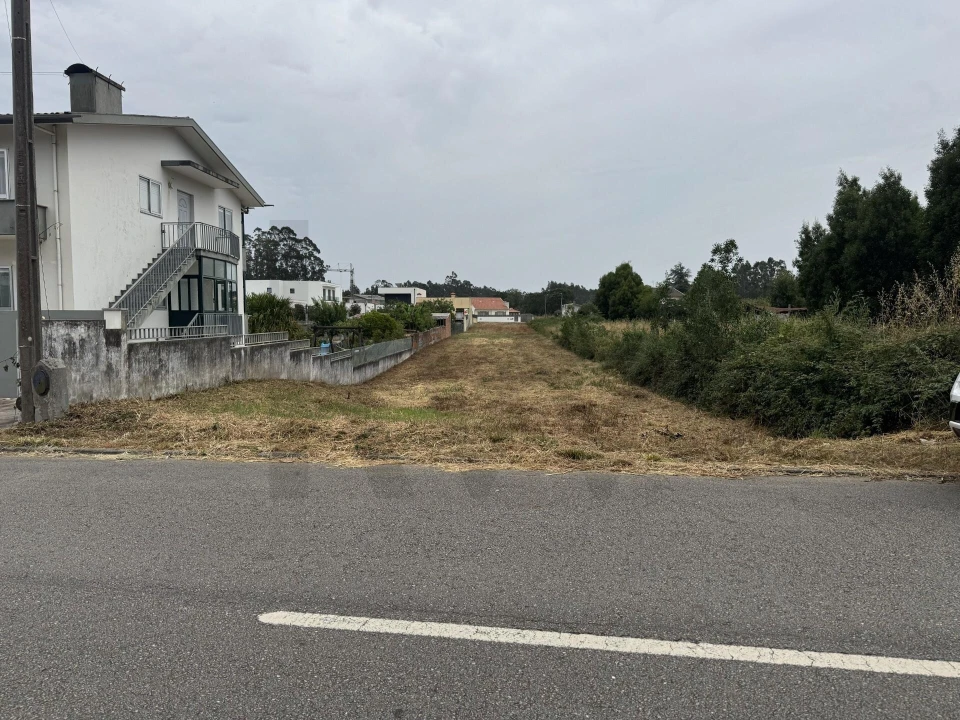 Terreno para Venda em Maceda Foto 2