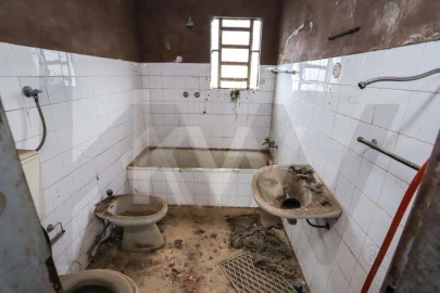 Moradia T5 para Venda em Santa Clara e Castelo Viegas