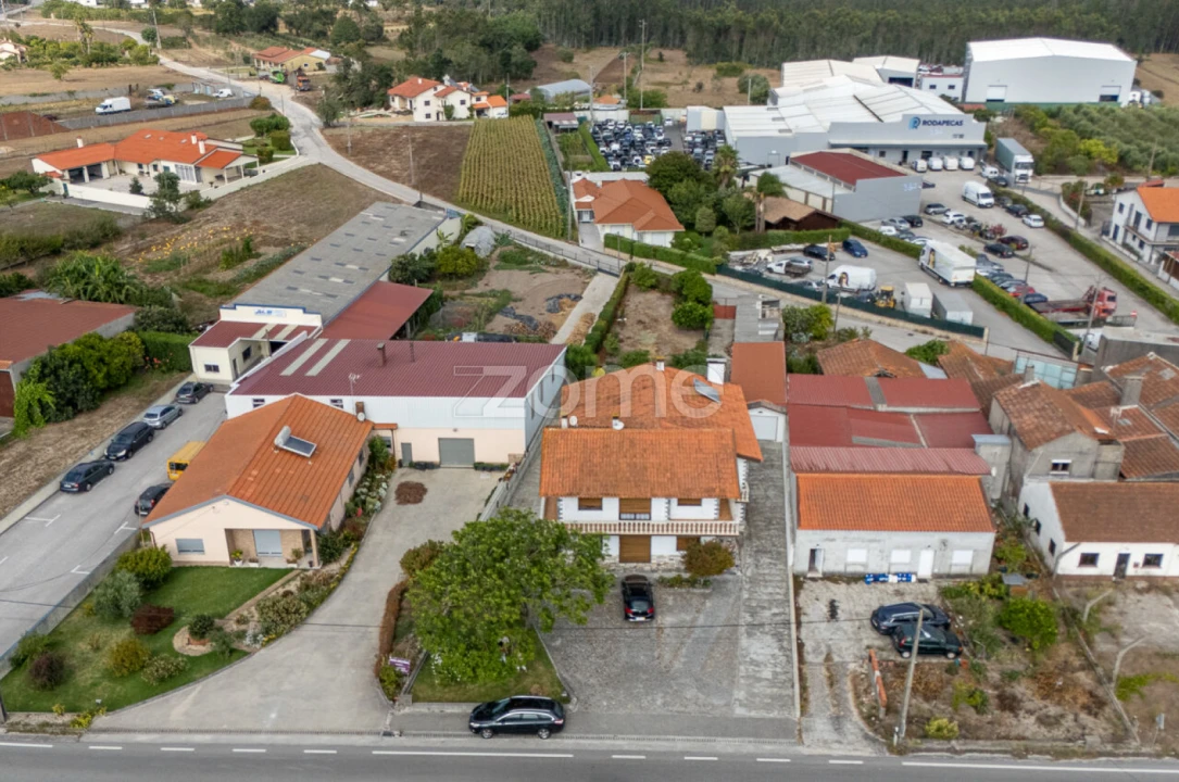 Moradia T5 para Venda em Carriço Foto 53