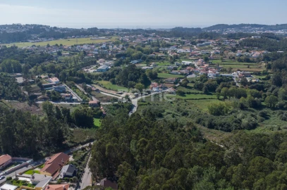 Terreno para Venda em Sandim, Olival, Lever e Crestuma