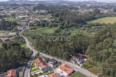 Terreno para Venda em Sandim, Olival, Lever e Crestuma