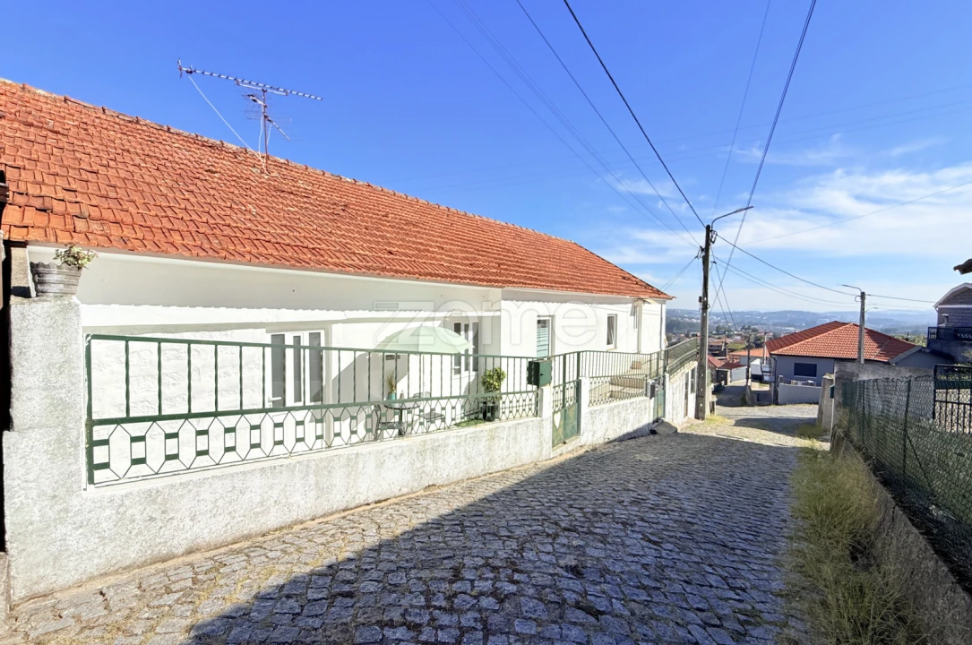 Moradia T4 para Venda em Sanfins Lamoso Codessos Foto 1