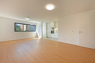 Apartamento T2 para Venda em Castêlo da Maia