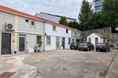 Apartamento T1 para Venda em Lordelo do Ouro e Massarelos