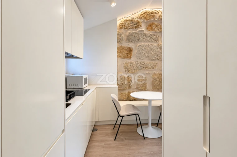 Apartamento T1 para Venda em Lordelo do Ouro e Massarelos Foto 7