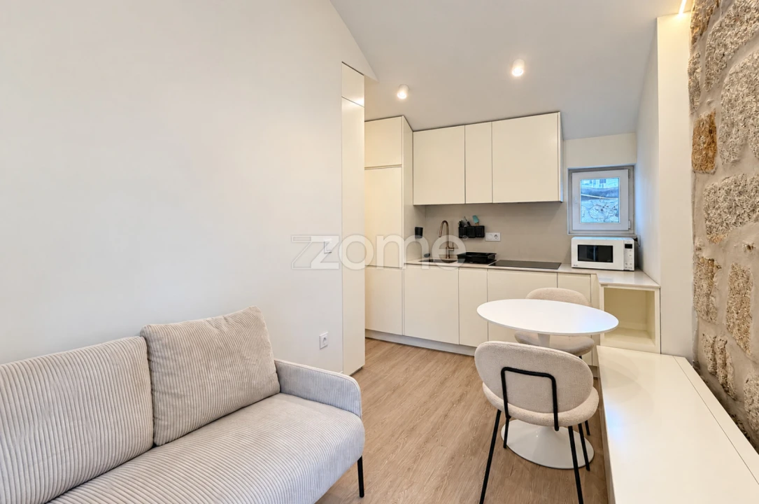 Apartamento T1 para Venda em Lordelo do Ouro e Massarelos Foto 6