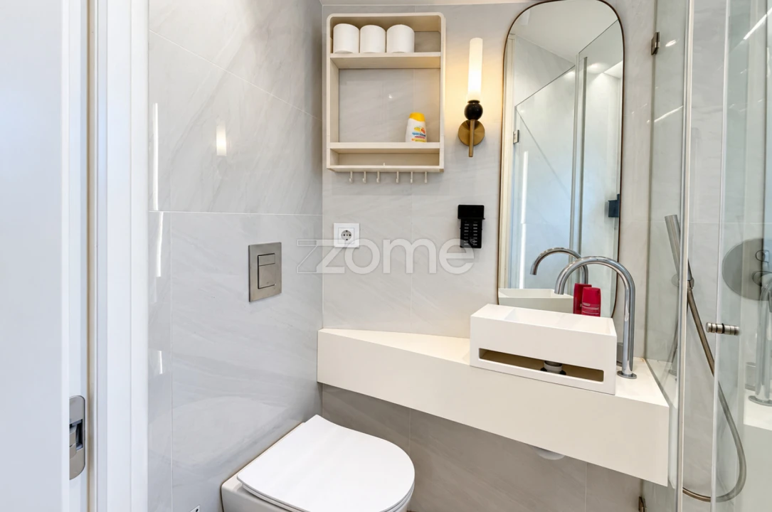 Apartamento T1 para Venda em Lordelo do Ouro e Massarelos Foto 13