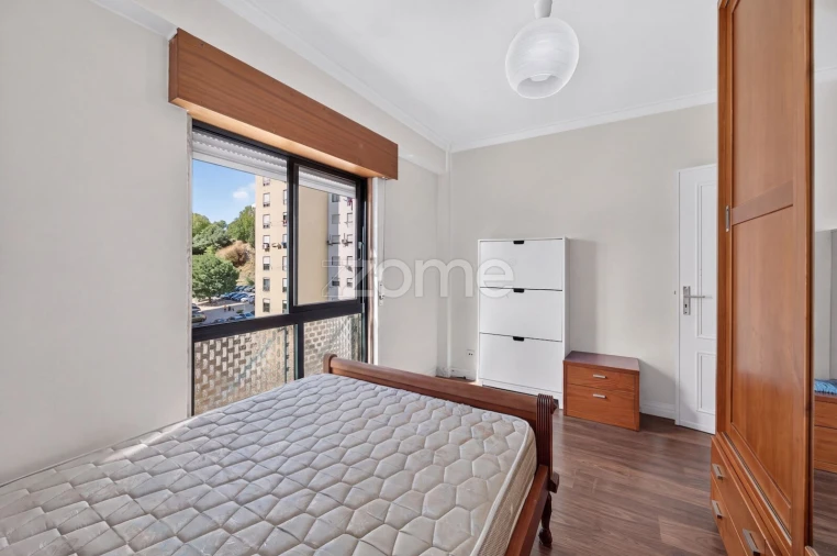 Apartamento T4 para Venda em Santo António dos Cavaleiros e Frielas Foto 19