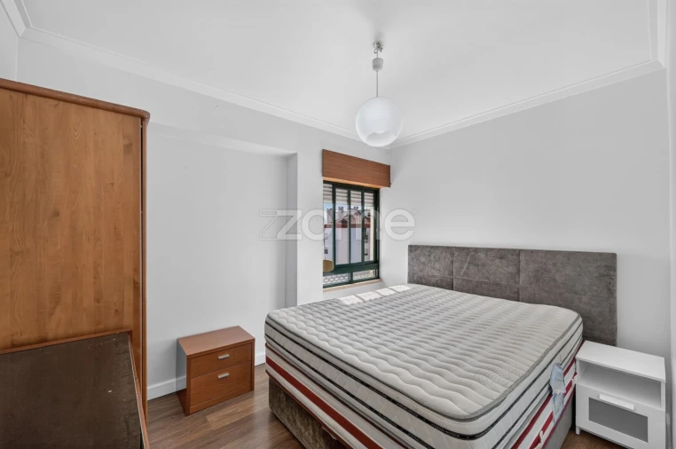 Apartamento T4 para Venda em Santo António dos Cavaleiros e Frielas Foto 14