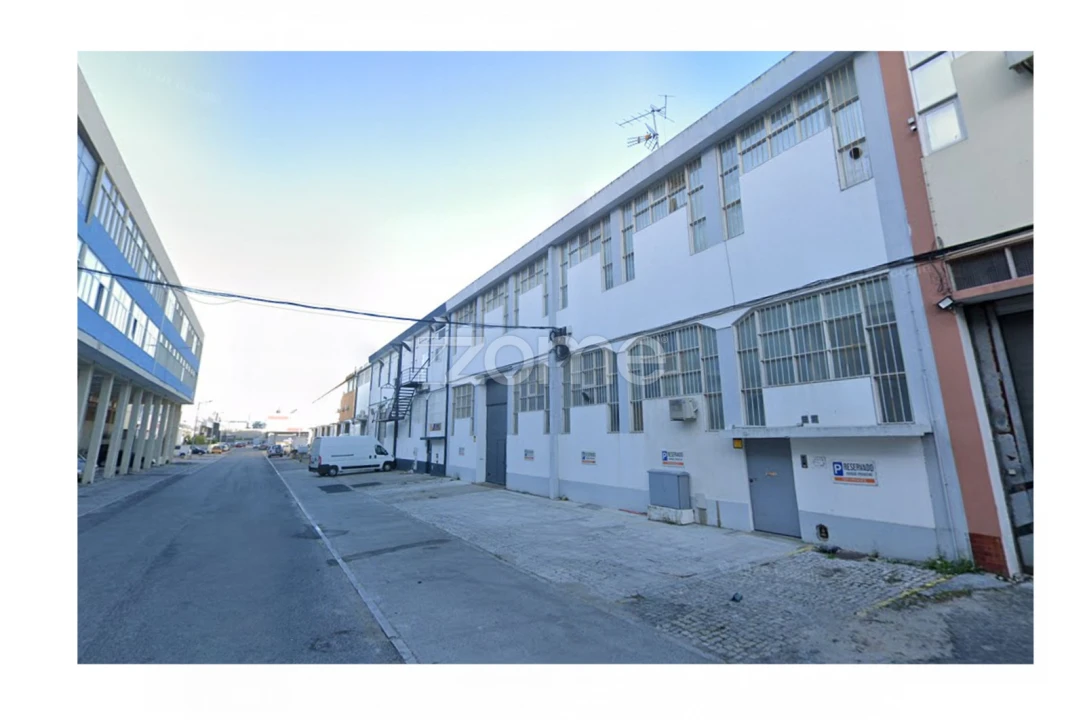 Terreno Comércio / Armazém para Venda em Santa Iria de Azoia, São João da Talha e Bobadela Foto 1