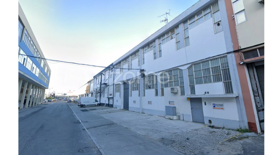 Terreno Comércio / Armazém para Venda em Santa Iria de Azoia, São João da Talha e Bobadela