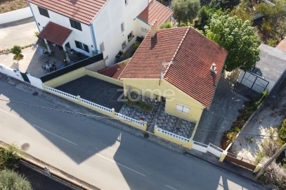 Moradia T3 para Venda em Carvoeira e Carmões