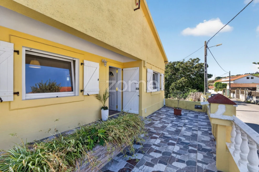 Moradia T3 para Venda em Carvoeira e Carmões Foto 4