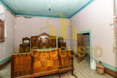 Moradia T3 para Venda em Castanheira