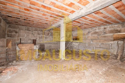 Moradia T3 para Venda em Castanheira