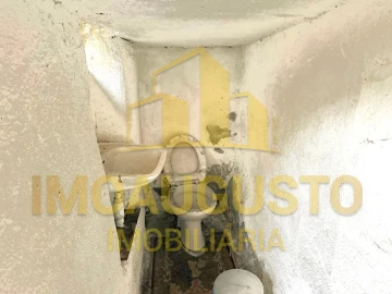 Moradia T1 para Venda em Açores e Velosa