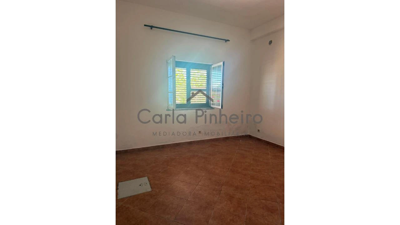 Moradia T6 para Venda em São Domingos e Vale de Água Foto 7
