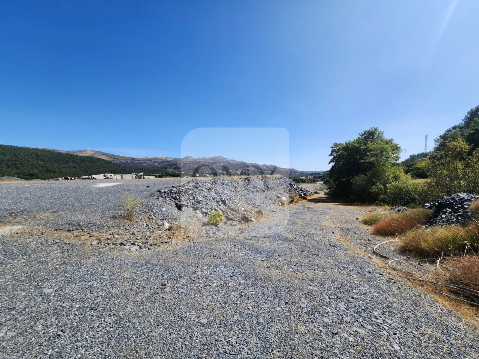 Terreno para Venda em Torgueda Foto 5