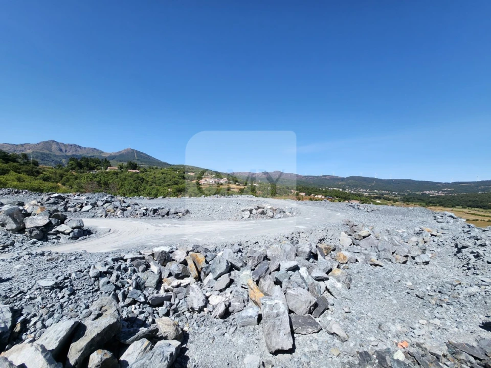 Terreno para Venda em Torgueda Foto 9