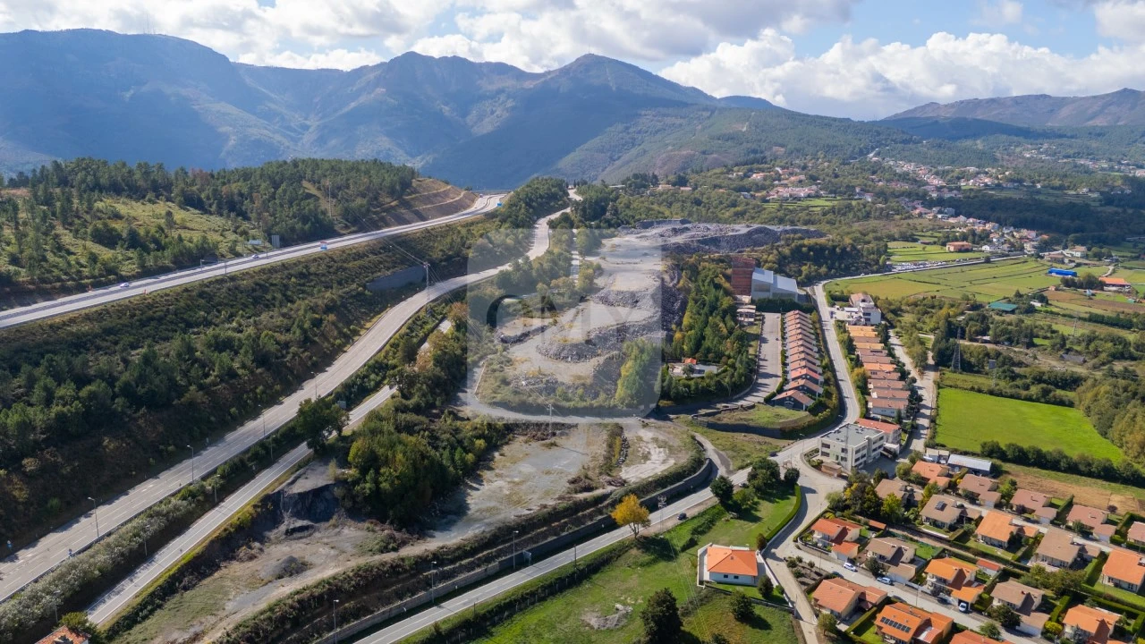 Terreno para Venda em Torgueda Foto 6