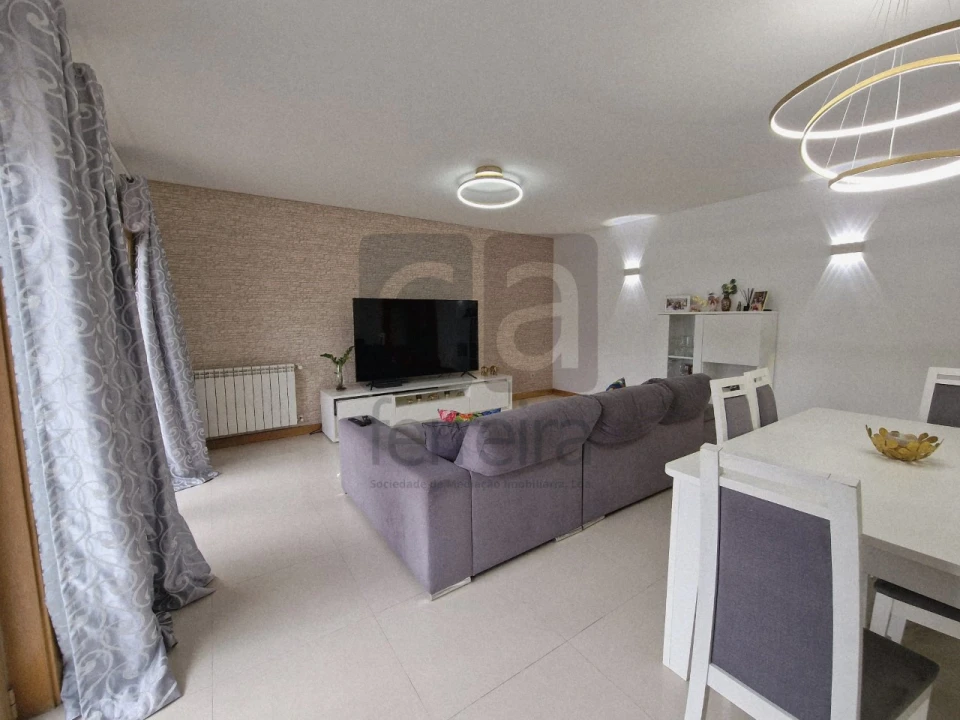 Apartamento T3 para Venda em Vila Franca de Xira Foto 9