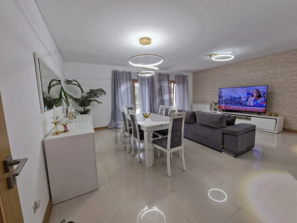Apartamento T3 para Venda em Vila Franca de Xira Foto 11