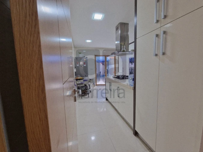 Apartamento T3 para Venda em Vila Franca de Xira Foto 3