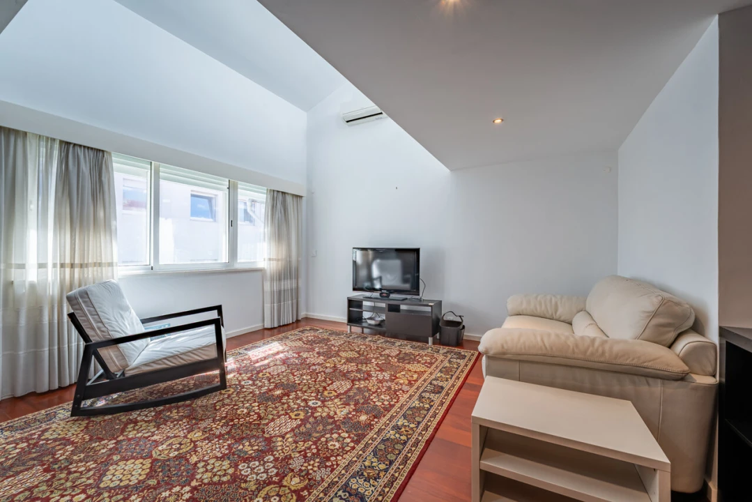 Apartamento T3 para Venda em Aldoar, Foz do Douro e Nevogilde Foto 4
