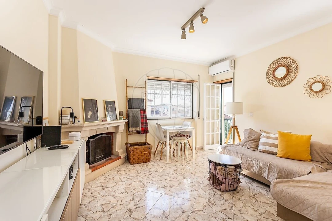 Apartamento T2 para Venda em Seixal, Arrentela e Aldeia de Paio Pires Foto 3