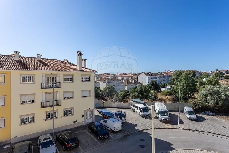 Apartamento T2 para Venda em Seixal, Arrentela e Aldeia de Paio Pires Foto 17