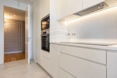 Apartamento T3 para Venda em Benfica