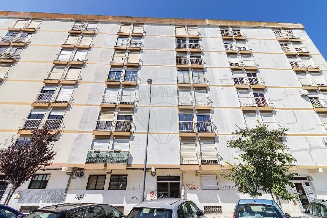 Apartamento T3 para Venda em Agualva e Mira-Sintra Foto 30