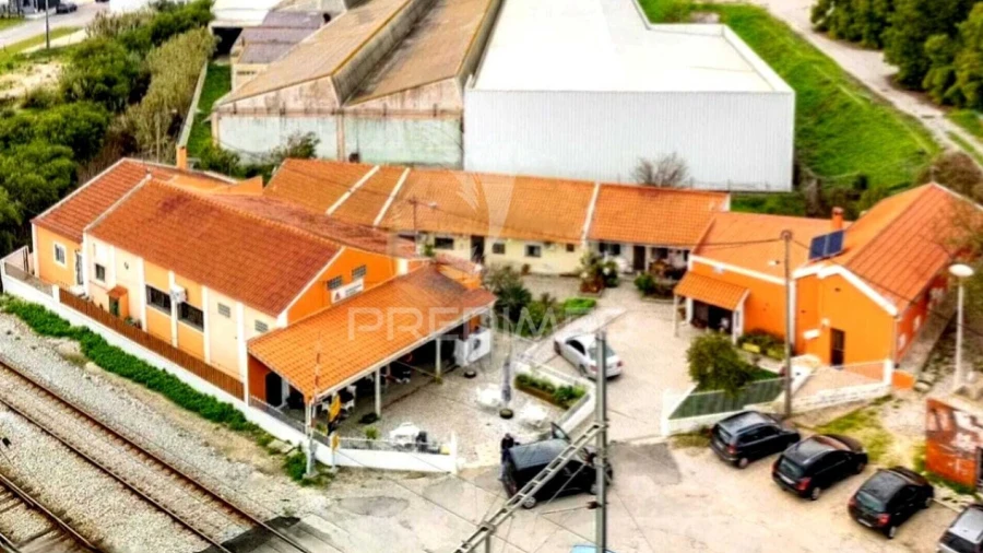 Loja para Venda em Sado