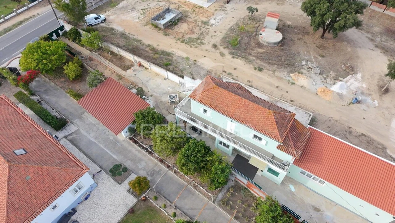 Moradia T6 para Venda em Marvila, Ribeira Santarém, São Salvador, São Nicolau Foto 2