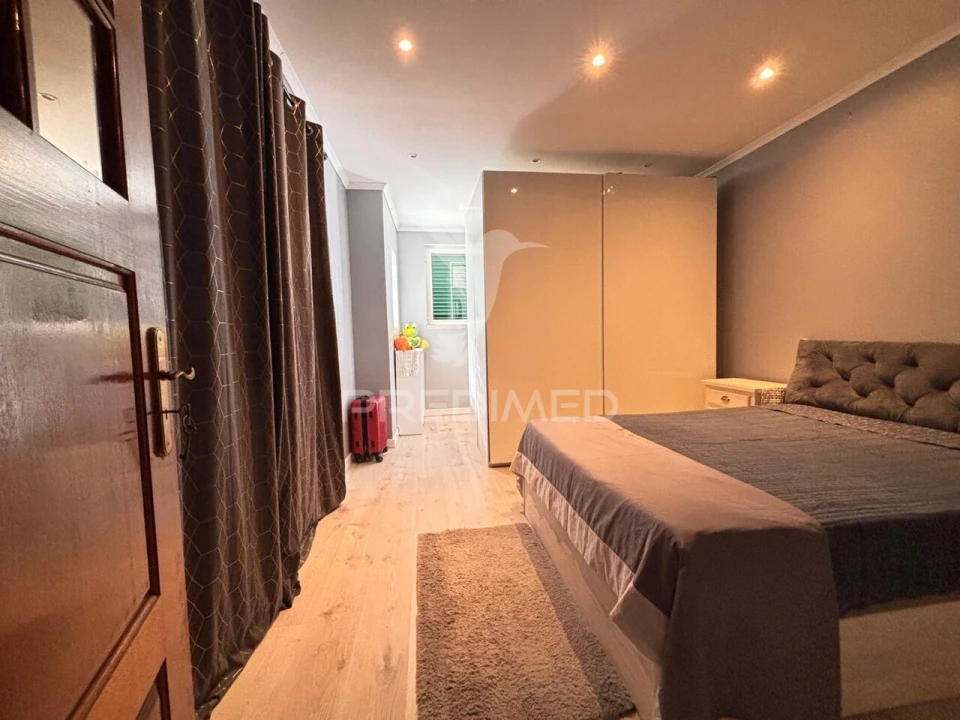 Moradia T6 para Venda em Marvila, Ribeira Santarém, São Salvador, São Nicolau Foto 14