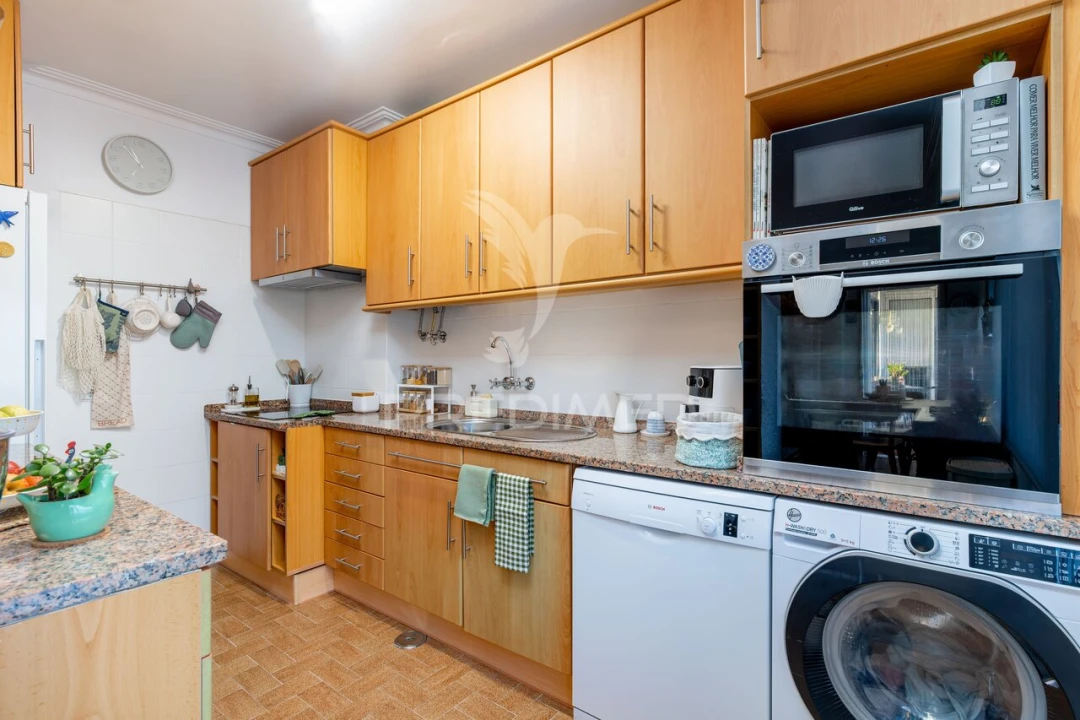 Apartamento T1 para Venda em Costa da Caparica Foto 22