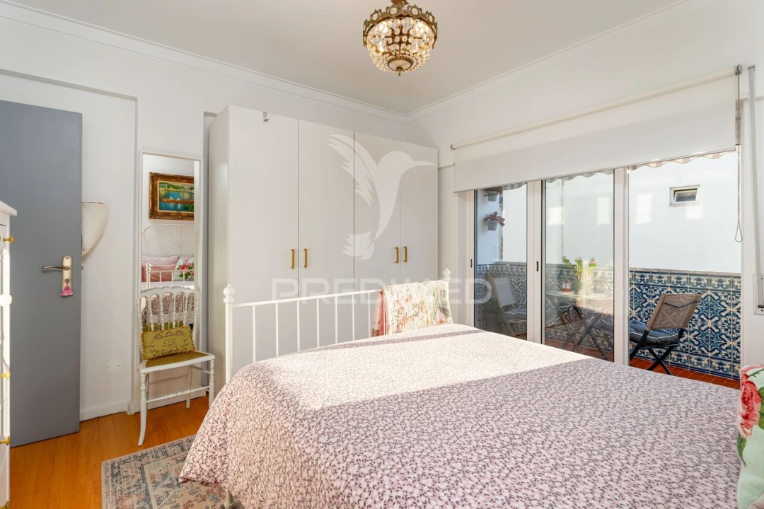 Apartamento T1 para Venda em Costa da Caparica Foto 3