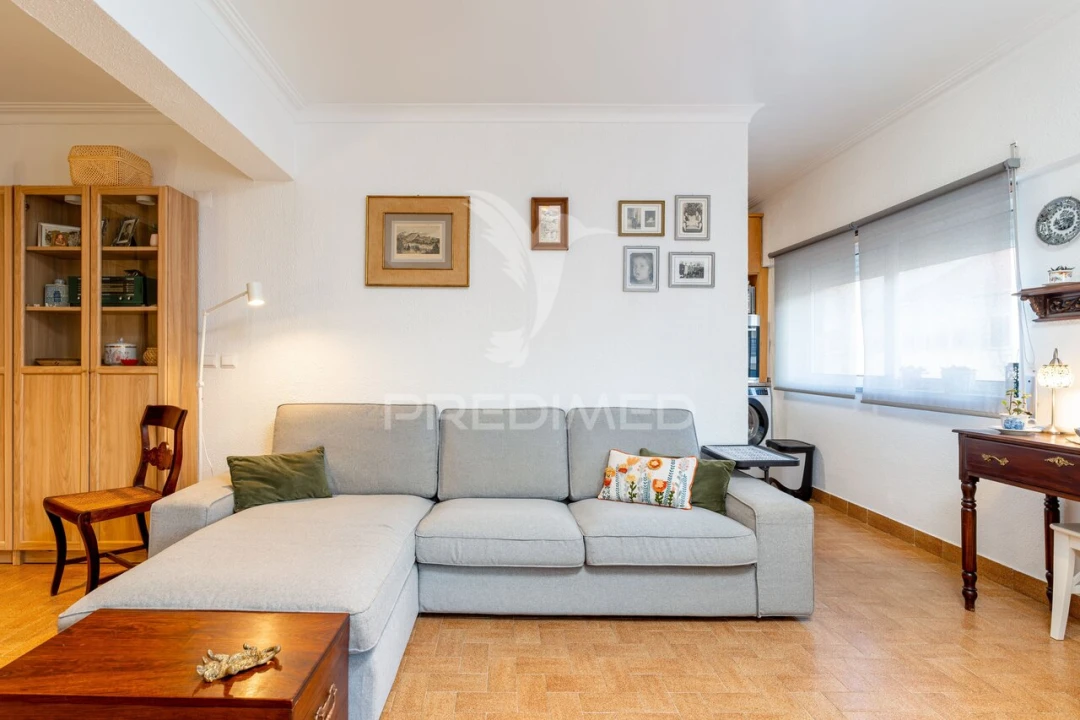 Apartamento T1 para Venda em Costa da Caparica Foto 17