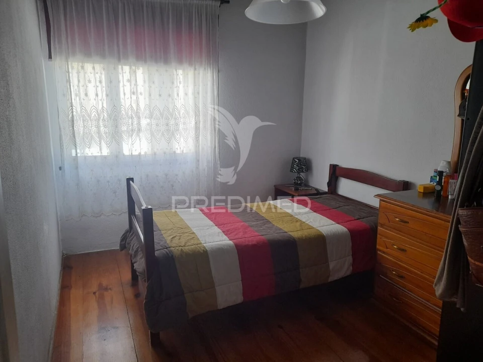 Moradia T3 para Venda em Terra Chã Foto 11