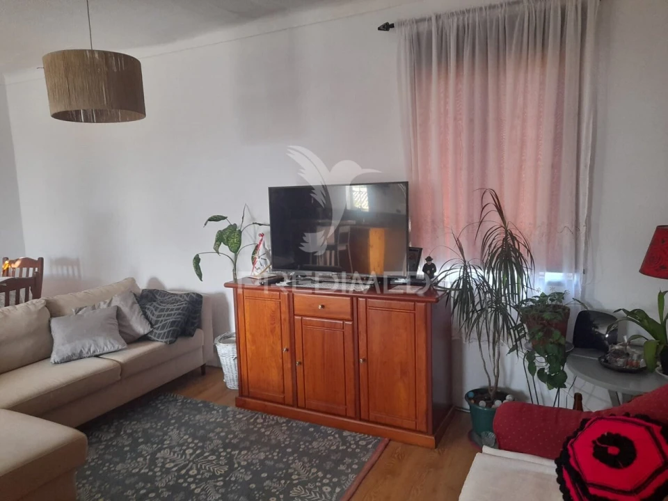 Moradia T3 para Venda em Terra Chã Foto 4
